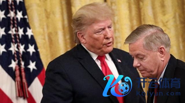特朗普与格雷厄姆（右） 贵府图片 图源：外媒