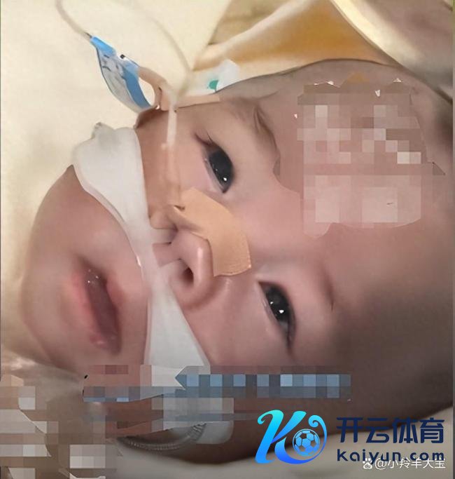 须眉将重症孩子从南昌转运到上海