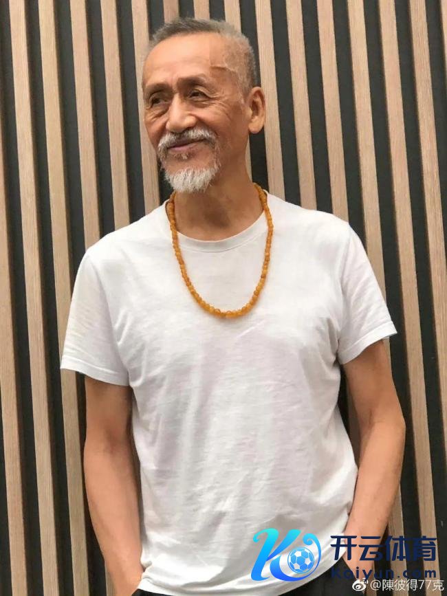 媒体:音乐东说念主陈彼得远行不言相遇 曲终东说念主不散